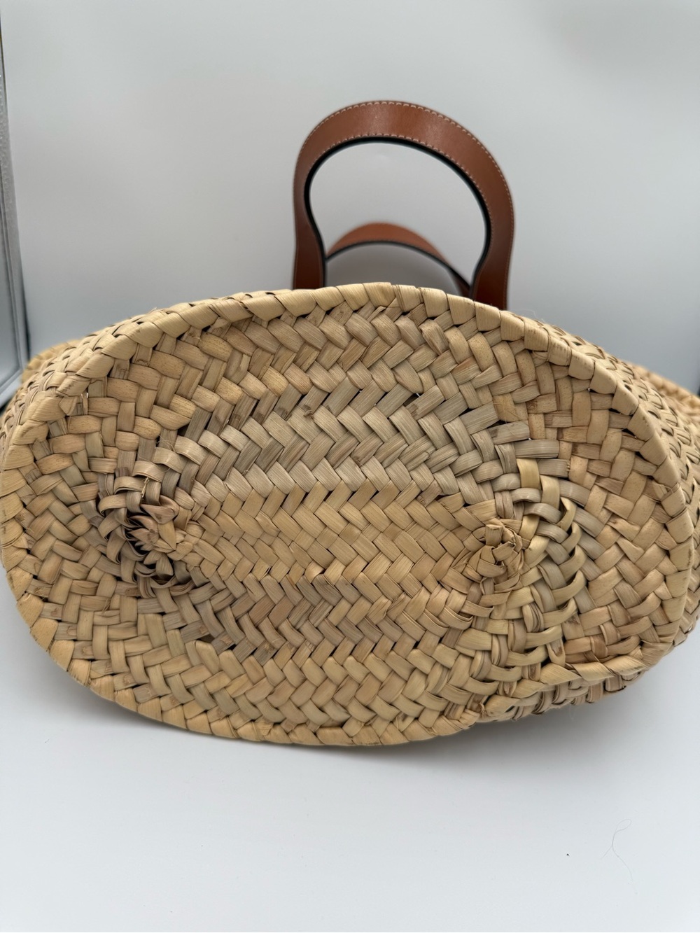 Loewe Natural Straw Raffia Tote with Tan Leather Trim - Picture 5 of 7